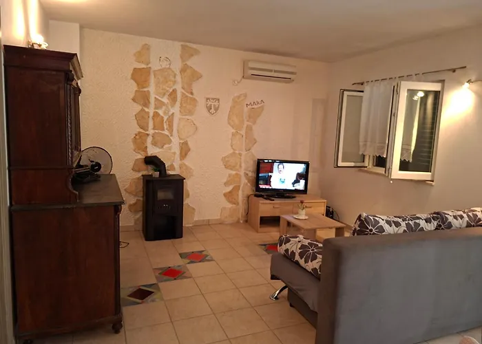 Maka Villa