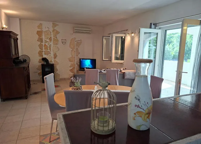 Maka Villa *