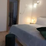 Villa Maka