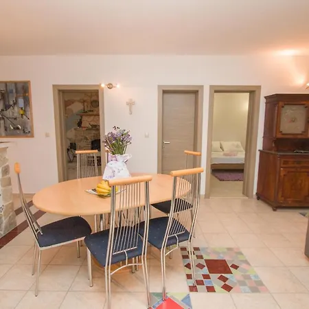 Apartman Maka *